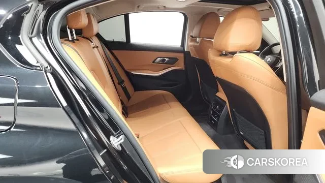 BMW 3 Series (G20) 2022 Черный из Кореи, фото 3