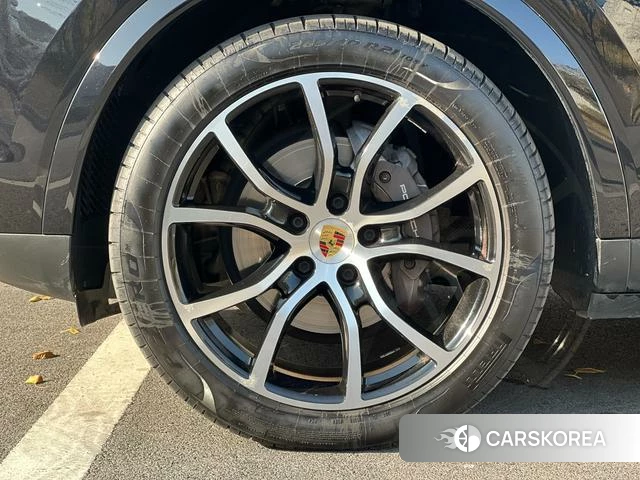 Porsche Cayenne 2022 Черный из Китая, фото 3