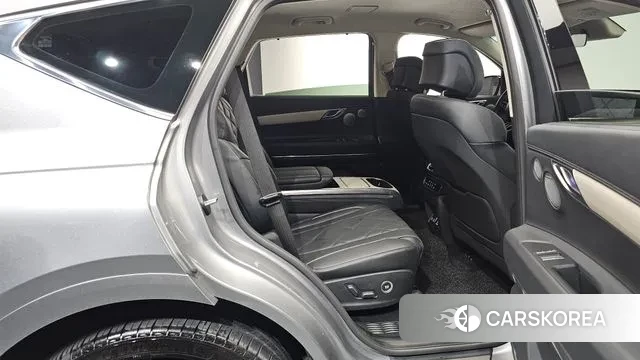 Genesis GV80 2023 Серебристо-серый из Кореи, фото 3