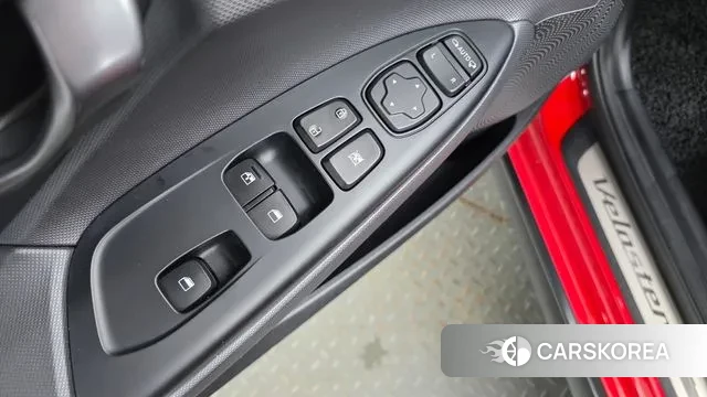 Hyundai Veloster (JS) 2018 Красный из Кореи, фото 3