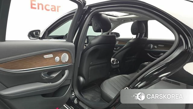 Mercedes-Benz E-Class W213 2020 Черный из Кореи, фото 3