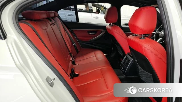 BMW 3 Series (F30) 2018 Белый из Кореи, фото 3