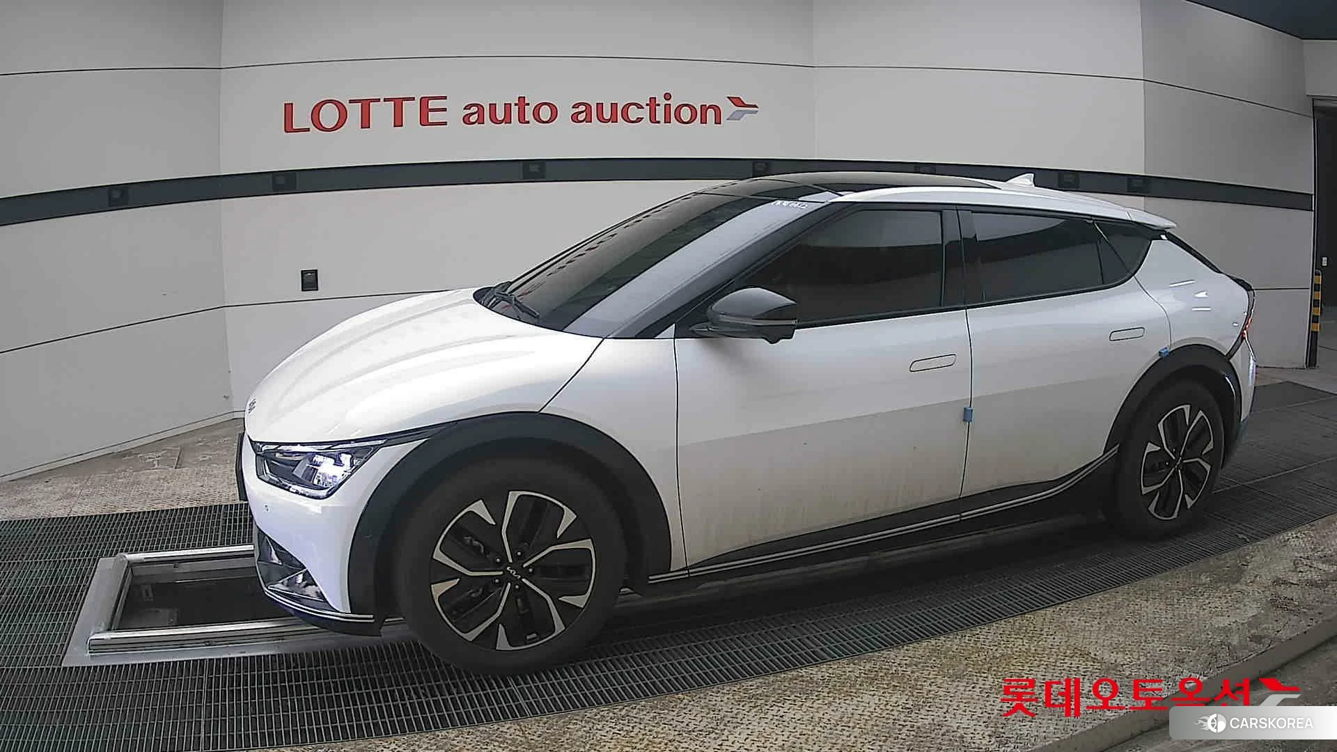 Kia EV6 2023 Белый из Кореи, фото 3