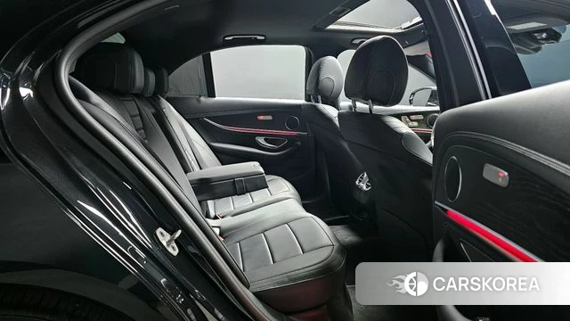 Mercedes-Benz E-Class W213 2021 Черный из Кореи, фото 3