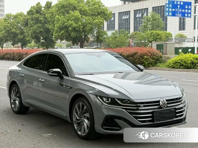Volkswagen CC 2023 Темно-серый из Китая, фото 3