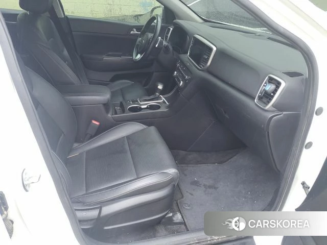 Kia Sportage The Bold 2021 Белый из Кореи, фото 3