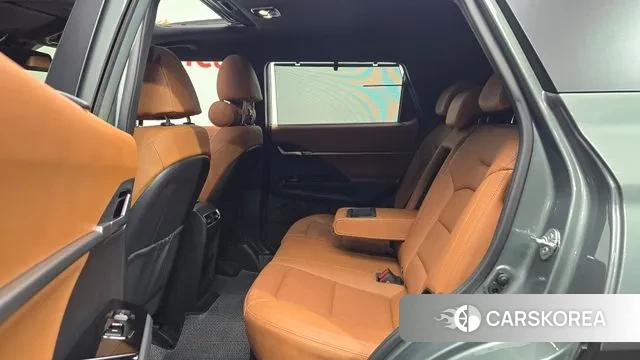 Ssangyong Torres 2023 Темно-зеленый из Кореи, фото 3