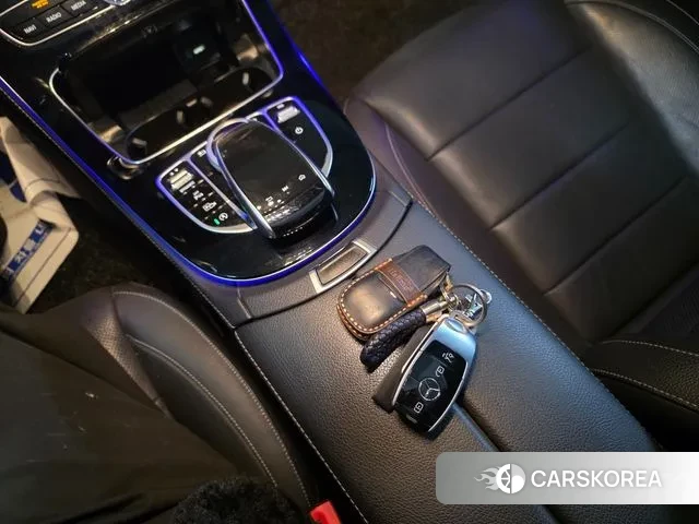 Mercedes-Benz E-Class W213 2020 Белый из Кореи, фото 3