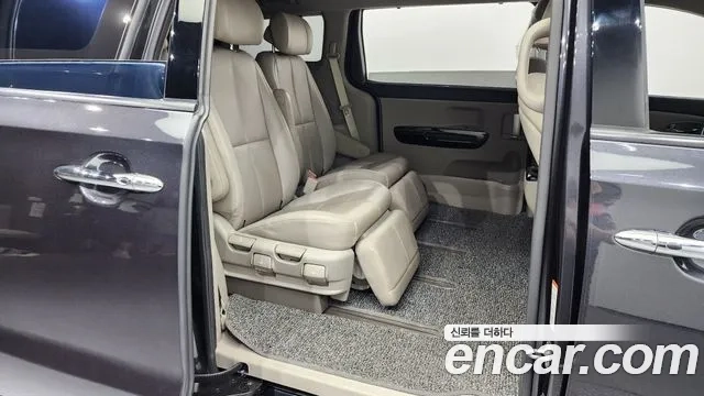 Kia The New Carnival 2018 Серый из Кореи, фото 3