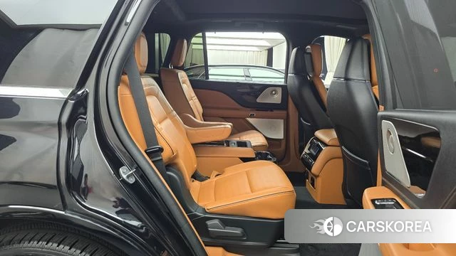 Lincoln Aviator 2nd generation 2022 Черный из Кореи, фото 3