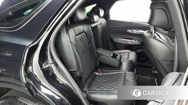 Genesis GV70 2022 Черный из Кореи, фото 3