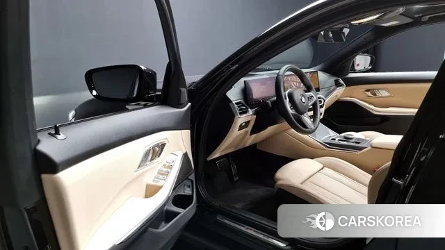 BMW 3 Series (G20) 2023 Черный из Кореи, фото 3