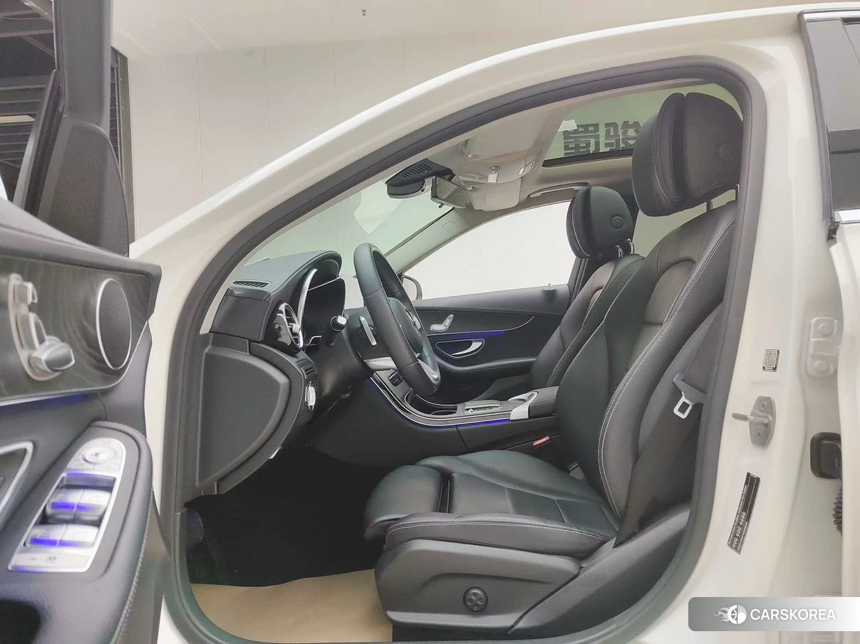 Mercedes-Benz Class C 2020 Белый из Китая, фото 3