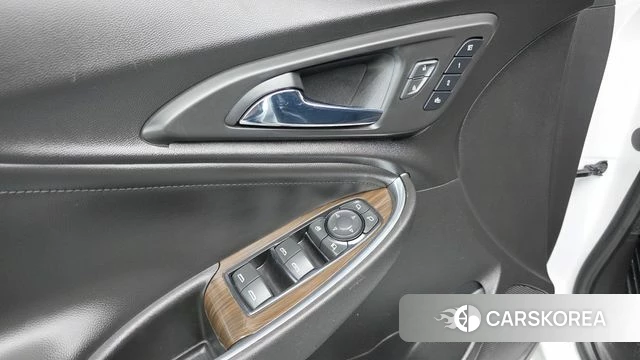 Chevrolet (GM Daewoo) All New Malibu 2018 Белый из Кореи, фото 3