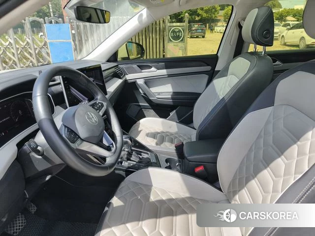 Volkswagen Tanyue 2023 Белый из Китая, фото 3