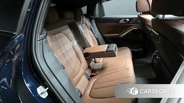 BMW X6 (G06) 2024 Черный из Кореи, фото 3