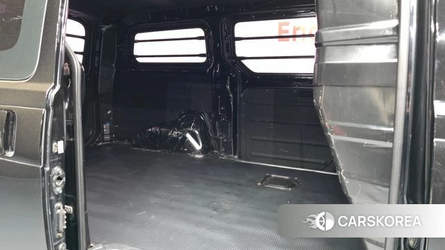 Hyundai The New Grand Starex 2021 Черный из Кореи, фото 3