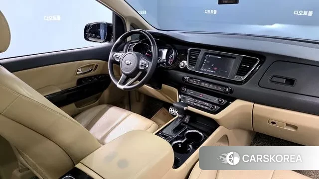 Kia The New Carnival 2018 Черный из Кореи, фото 3