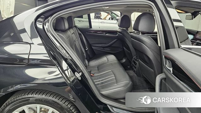 BMW 5 Series (G30) 2019 Черный из Кореи, фото 3