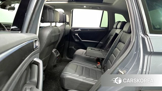 Volkswagen Tiguan second Generation 2023 Серый из Кореи, фото 3