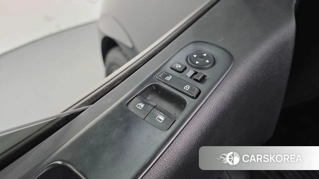 Hyundai Staria 2023 Черный из Кореи, фото 3