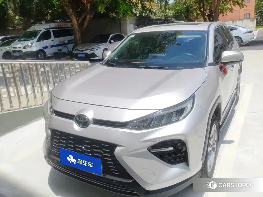 Toyota Wildlander 2021 Silver/gray из Китая, фото 3