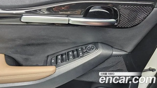 Kia Seltos 2022 Белый из Кореи, фото 3