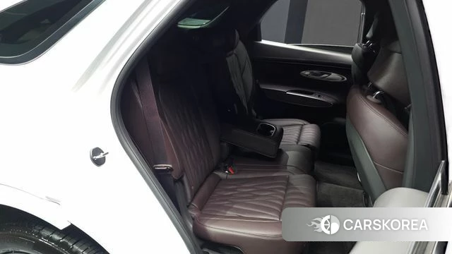 Genesis GV70 2023 Белый из Кореи, фото 3