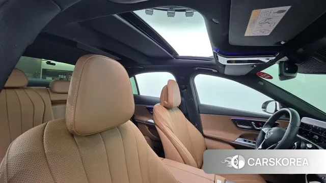 Mercedes-Benz E-Class W214 2024 Белый из Кореи, фото 3