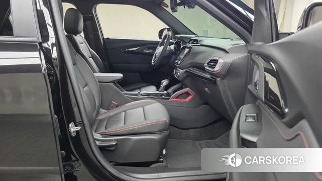 Chevrolet (GM Daewoo) Trailblazer 2023 Черный из Кореи, фото 3