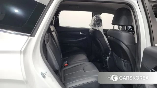 Hyundai The New Santa Fe 2023 Белый из Кореи, фото 3