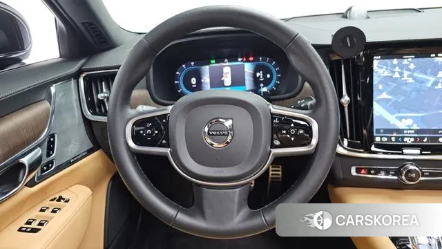 Volvo S90 2024 Черный из Кореи, фото 3