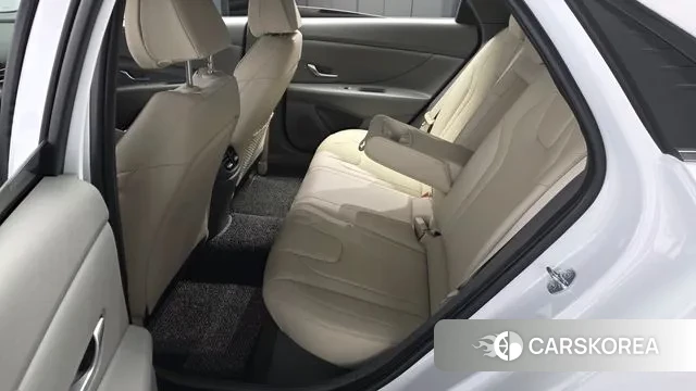 Hyundai Avante (CN7) 2023 Белый из Кореи, фото 3