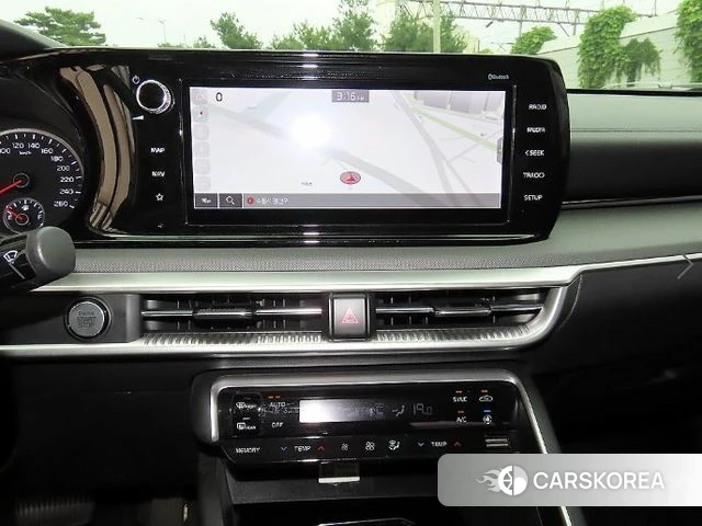 Kia K5 3rd generation 2023 Белый из Кореи, фото 3
