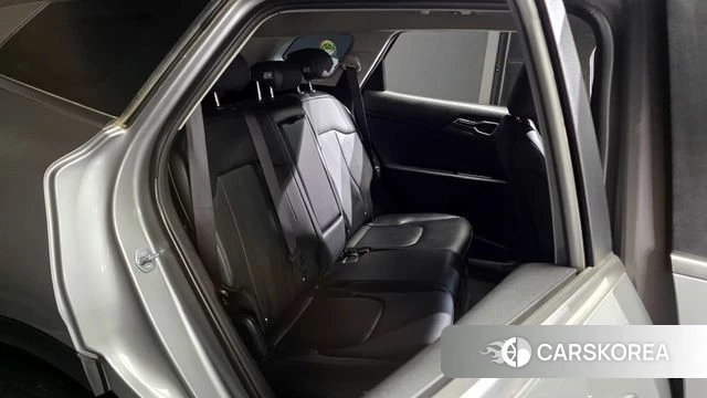 Kia Sportage 5th Generation 2023 Серебристо-серый из Кореи, фото 3