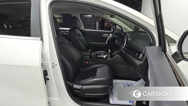 Kia Sportage 5th Generation 2022 Белый из Кореи, фото 3