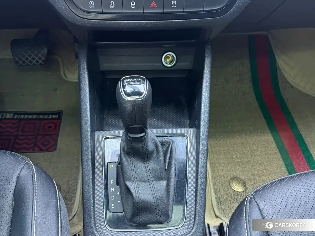 Skoda Komick 2022 Белый из Китая, фото 3