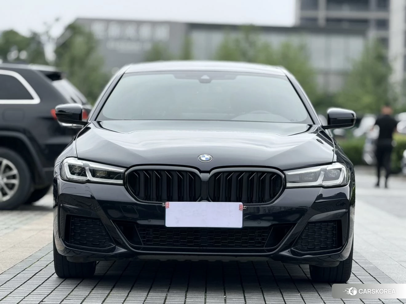 BMW 5 series 2020 Черный из Китая, фото 3
