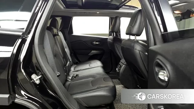 Jeep Cherokee (KL) 2022 Черный из Кореи, фото 3