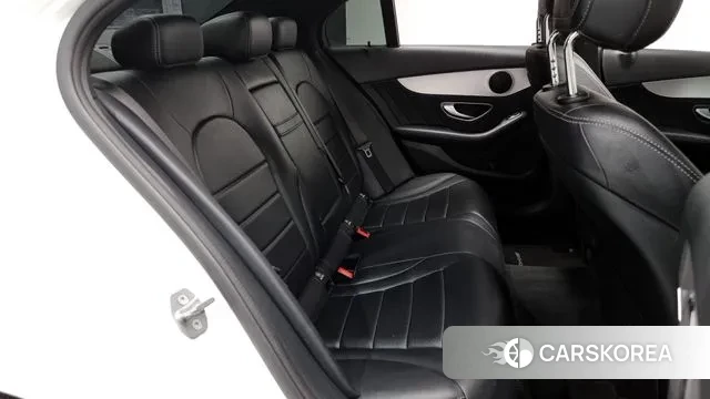 Mercedes-Benz C-Class W205 2018 Белый из Кореи, фото 3