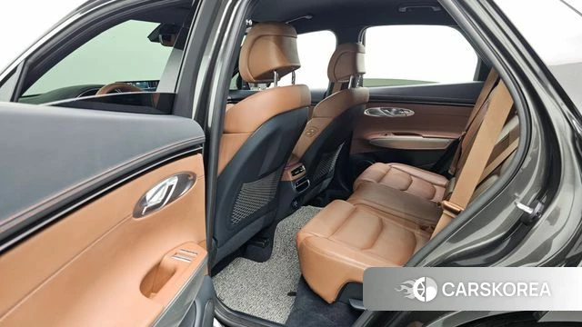 Genesis GV70 2024 Серый из Кореи, фото 3