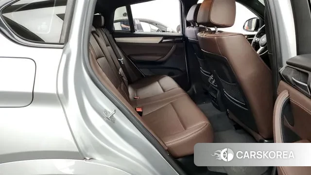 BMW X4 (F26) 2018 Серебристо-серый из Кореи, фото 3