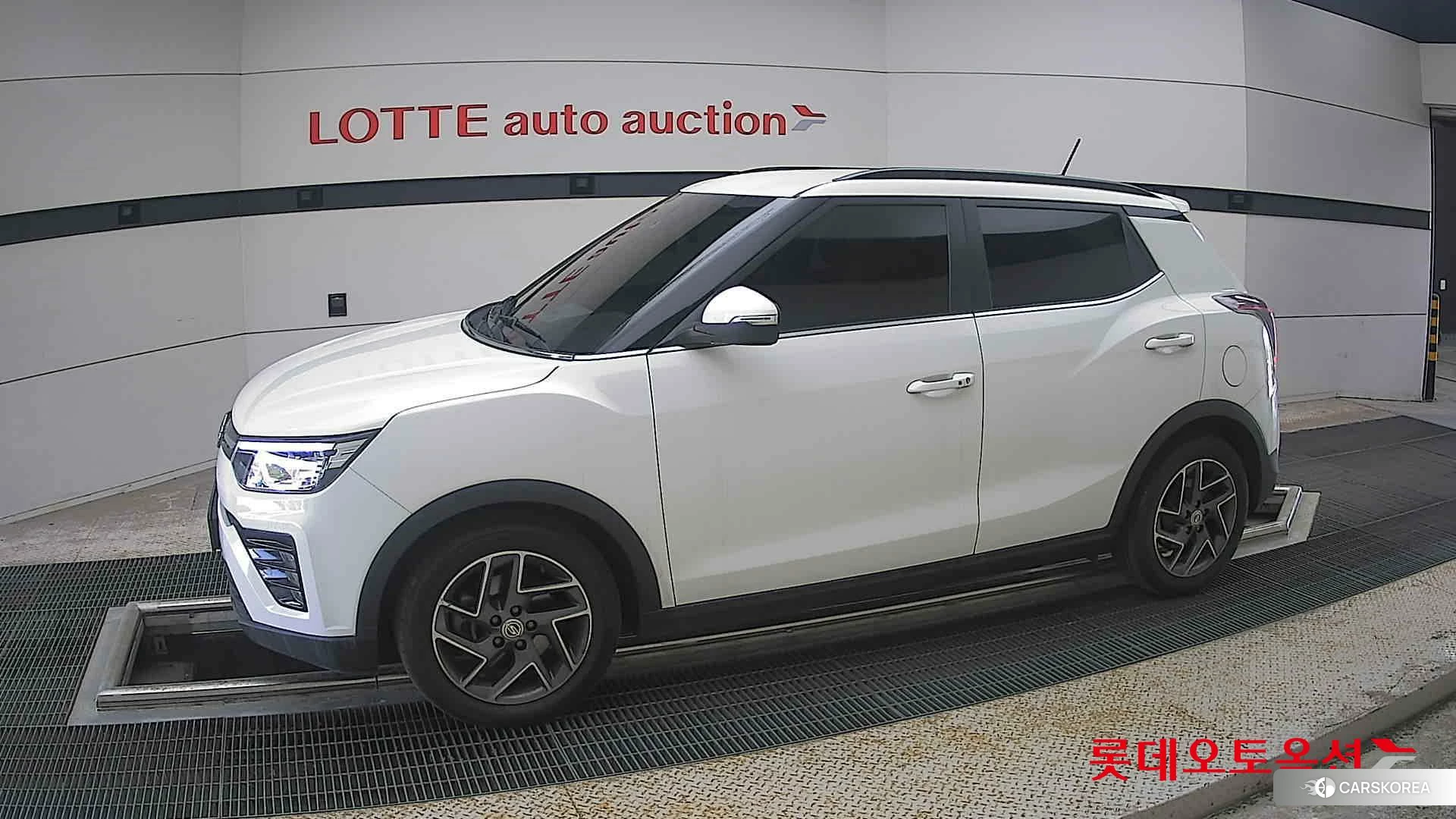 SsangYong Tivoli 2022 Grand White из Кореи, фото 3