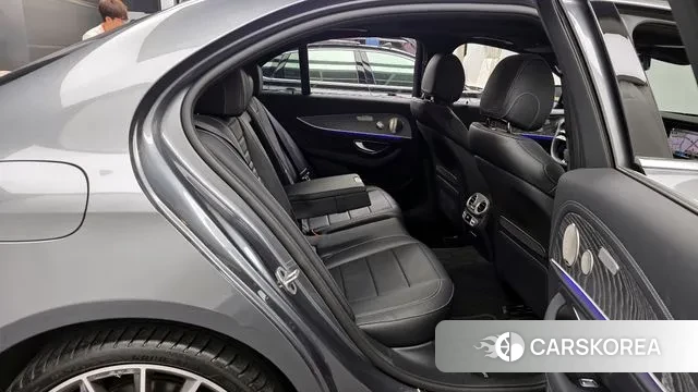 Mercedes-Benz E-Class W213 2022 Серый из Кореи, фото 3