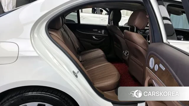 Mercedes-Benz E-Class W213 2019 Белый из Кореи, фото 3