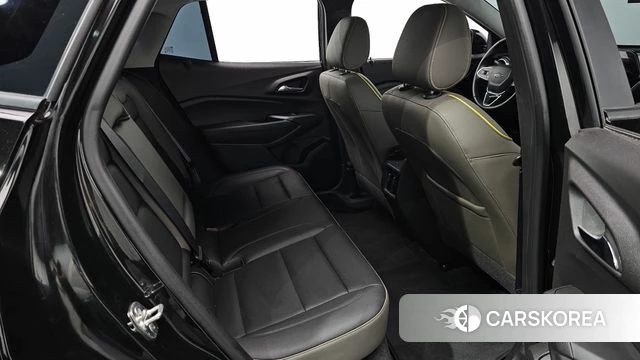 Chevrolet (GM Daewoo) Trax Crossover 2024 Черный из Кореи, фото 3