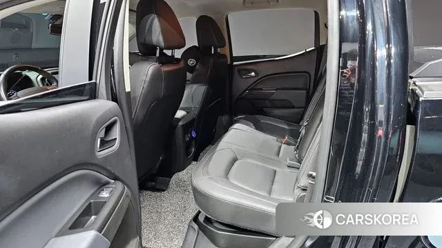 Chevrolet (GM Daewoo) Real New Colorado 2022 Черный из Кореи, фото 3