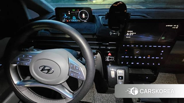 Hyundai Staria 2023 Белый из Кореи, фото 3