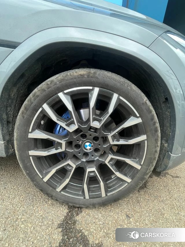 BMW X6 (G06) 2025 Серебристо-серый из Кореи, фото 3