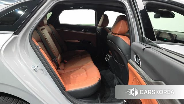 Kia The New K5 Hybrid 3rd generation 2025 Серебристо-серый из Кореи, фото 3